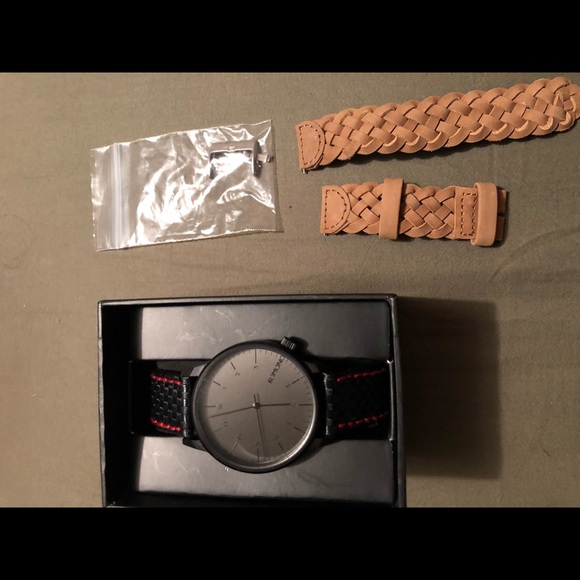 Komono watch bnib changed the band - Picture 2 of 2